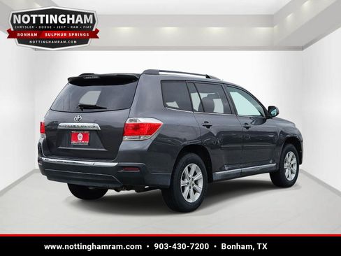 Used 2013 Toyota Highlander SE FWD image 4