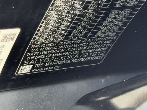 Used 2019 Land Rover Range Rover Velar S image 30