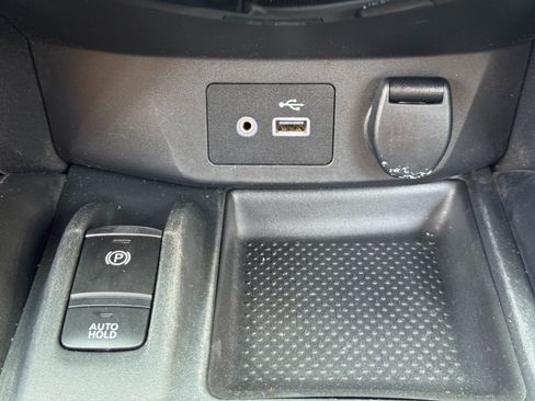 Used 2019 Nissan Rogue SL AWD/4WD image 28