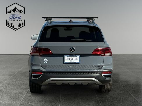 Used 2023 Volkswagen Taos SEL image 4