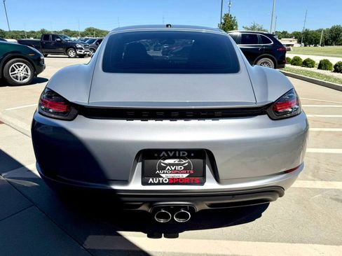 Used 2017 Porsche 718 Cayman S RWD image 7