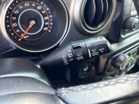 Used 2020 Jeep Wrangler Sport AWD/4WD image 17