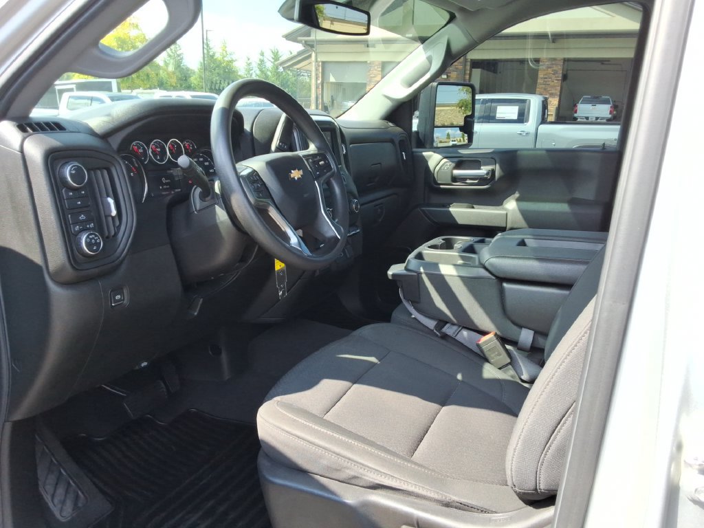 Certified 2022 Chevrolet Silverado 2500 Custom w/ Custom Value Package AWD/4WD image 23