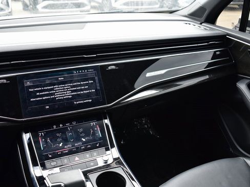 Used 2025 Audi Q7 3.0T Premium Plus image 35