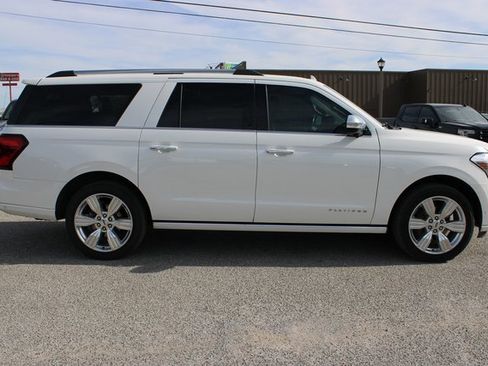 Used 2024 Ford Expedition Max Platinum image 4