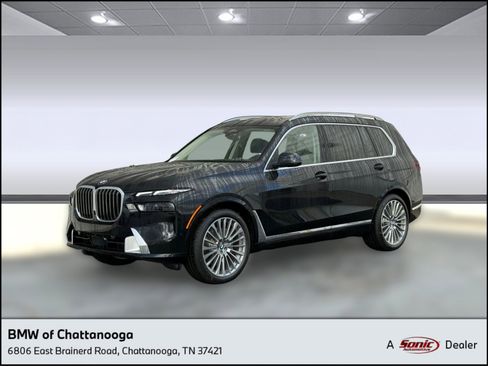 Used 2026 BMW X7 xDrive40i w/ Premium Package image 1