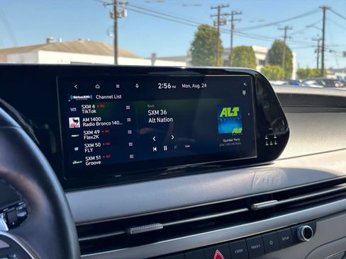 Used 2024 Hyundai Palisade SEL AWD/4WD image 16