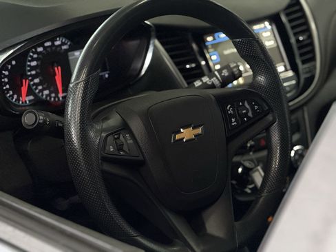 Used 2019 Chevrolet Trax LS w/ Tint and Cruise Package image 23