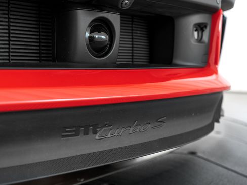 Used 2025 Porsche 911 Turbo S image 39