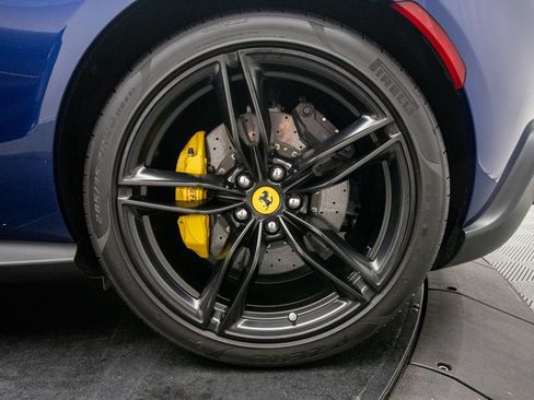 Used 2025 Ferrari Roma Spider RWD image 44