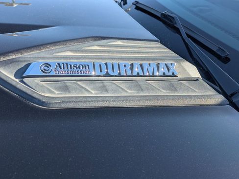 Used 2022 Chevrolet Silverado 3500 LTZ w/ Z71 Off-Road Package image 13