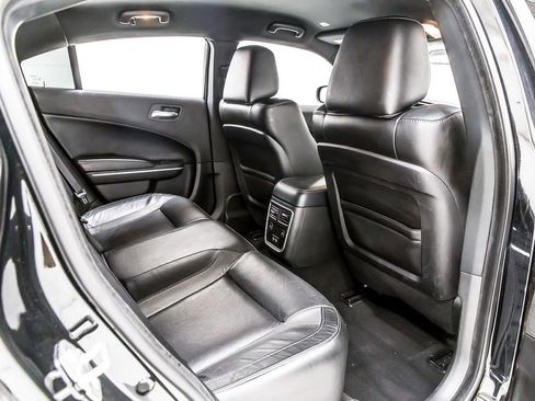 Used 2021 Dodge Charger SXT w/ Leather Interior Group RWD image 34