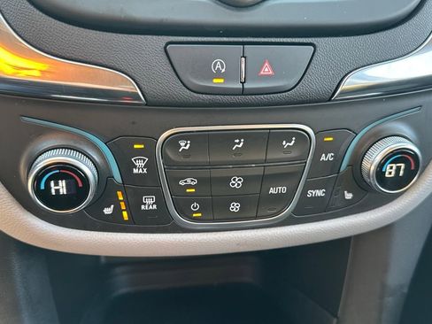 Used 2024 Chevrolet Equinox LT image 22