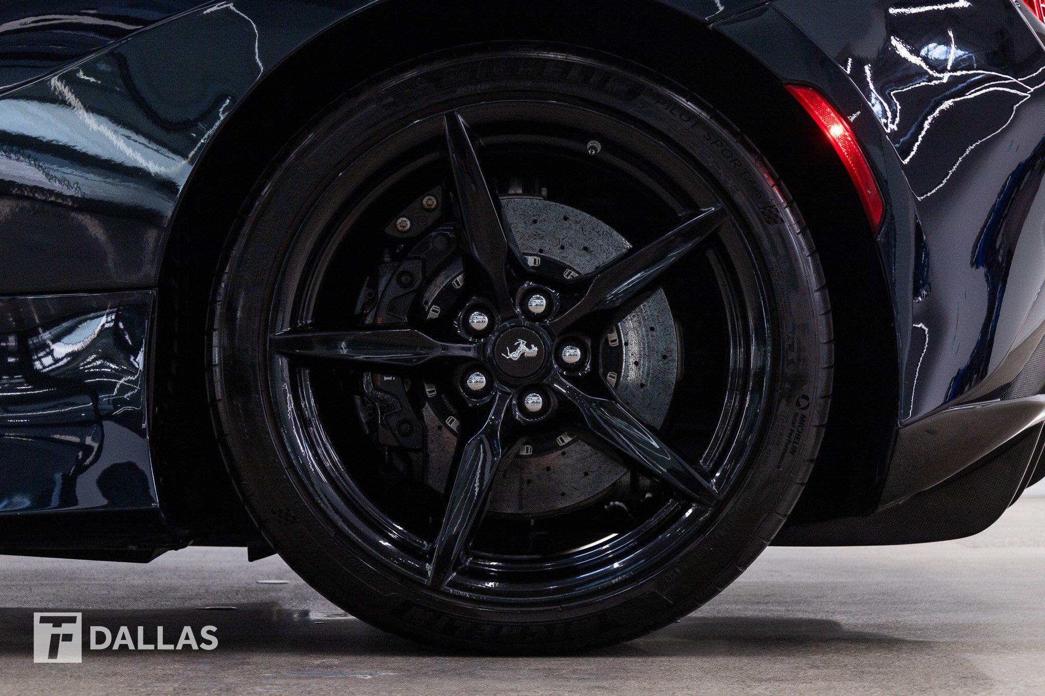 Used 2020 Ferrari F8 Tributo RWD image 7