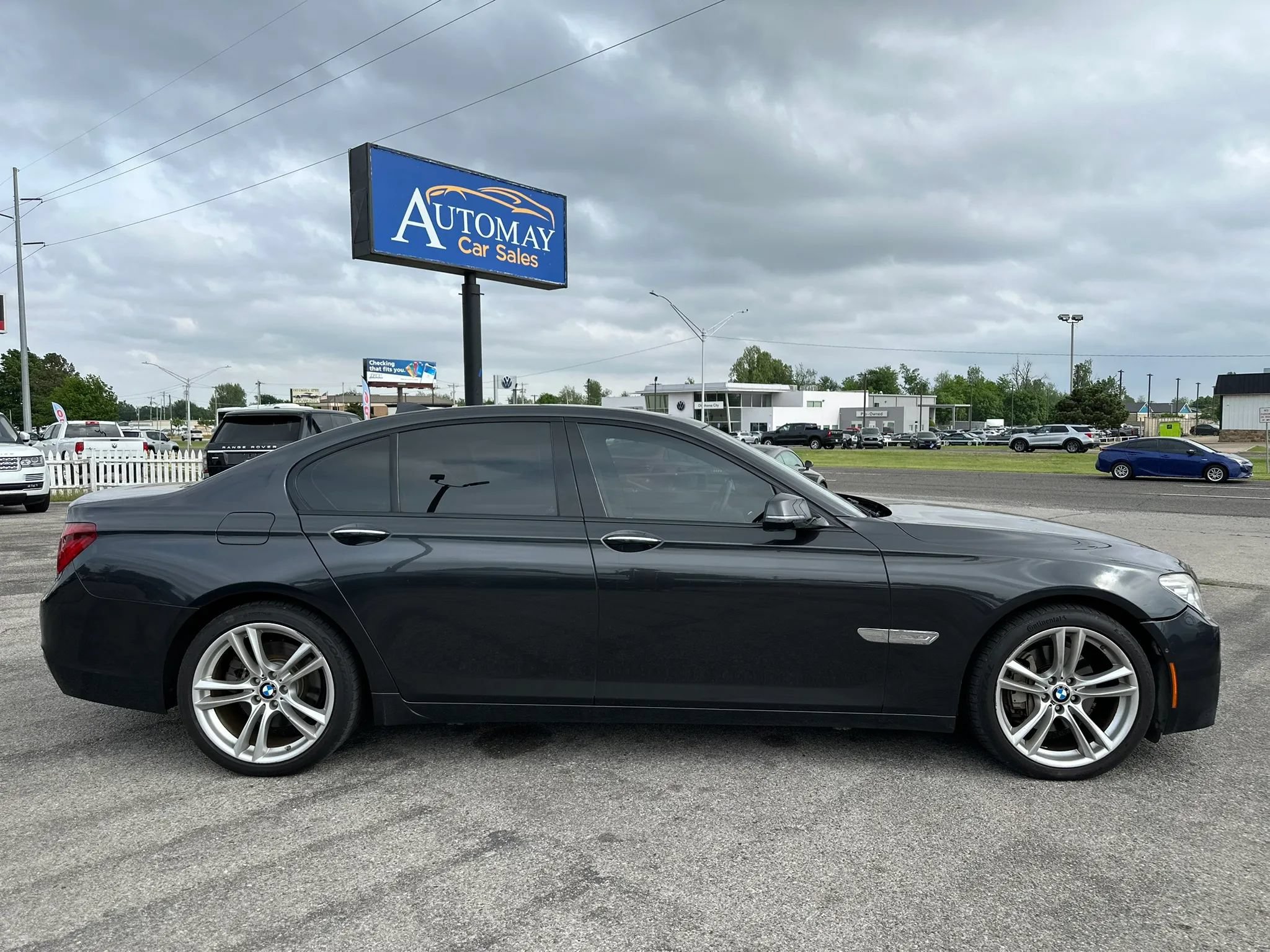 Used 2013 BMW 740i RWD image 15
