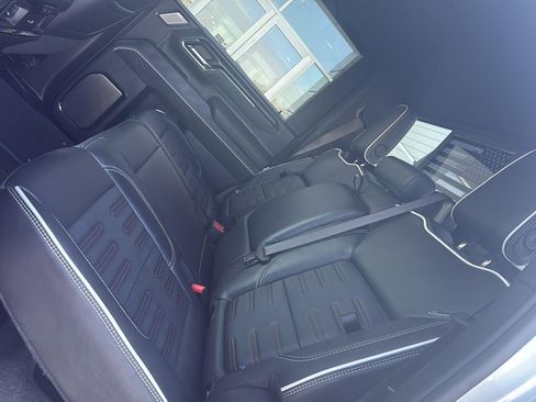 Used 2024 GMC Sierra 2500 AT4X image 16