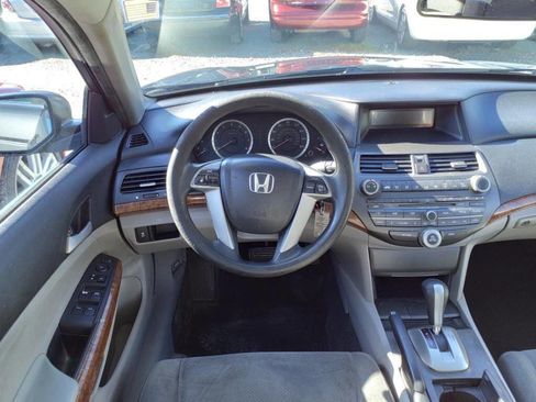Used 2011 Honda Accord EX image 11