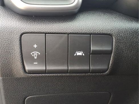 Used 2022 Kia Sportage LX AWD/4WD image 13