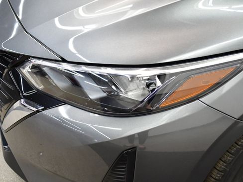 Used 2024 Nissan Sentra SV image 31