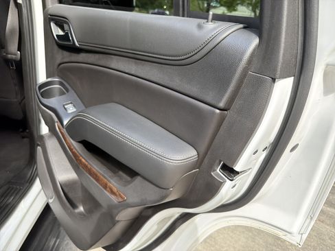 Used 2019 Chevrolet Tahoe LS AWD/4WD image 19