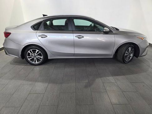 Used 2023 Kia Forte LXS image 6