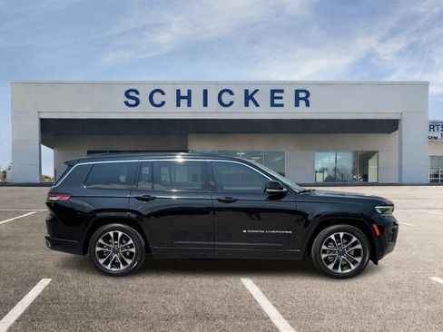 Used 2024 Jeep Grand Cherokee L Overland w/ Luxury Tech Group IV AWD/4WD image 2
