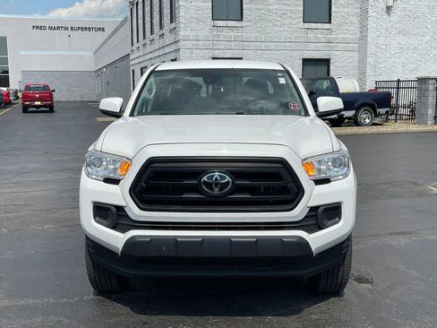 Used 2021 Toyota Tacoma SR AWD/4WD image 2