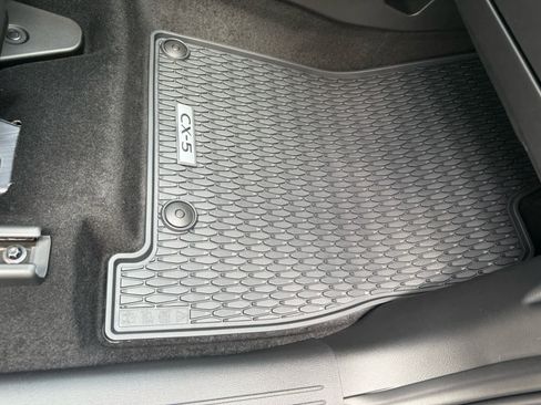 New 2026 MAZDA CX-5 Preferred image 9