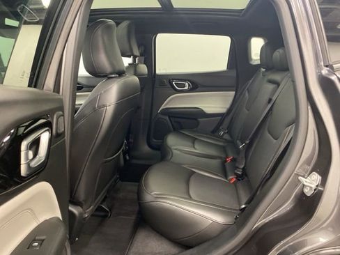 Used 2023 Jeep Compass Limited w/ Sun and Sound Group AWD/4WD image 21