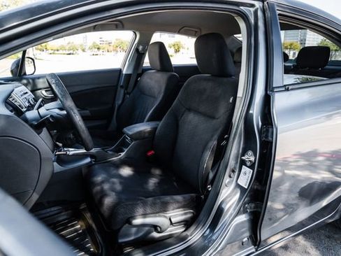 Used 2013 Honda Civic LX image 4