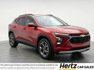 Used 2025 Chevrolet Trax LT video 1