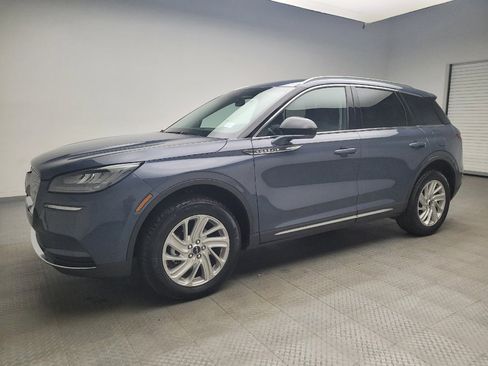 Used 2022 Lincoln Corsair FWD image 2