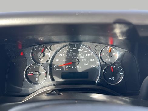 Used 2024 Chevrolet Express 2500 w/ Driver Convenience Package image 20