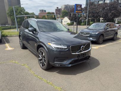 Certified 2022 Volvo XC90 T6 Momentum w/ Advanced Package