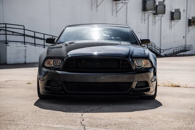 Used 2014 Ford Mustang GT Premium w/ Comfort Package RWD image 12