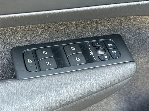 New 2025 Volvo XC40 B5 Plus w/ Climate Package image 12