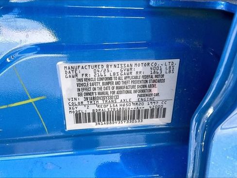 Certified 2025 Nissan Sentra SR w/ SR Premium Package FWD image 32
