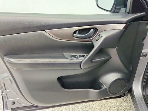 Used 2017 Nissan Rogue Sport S w/ S Appearance Package image 10