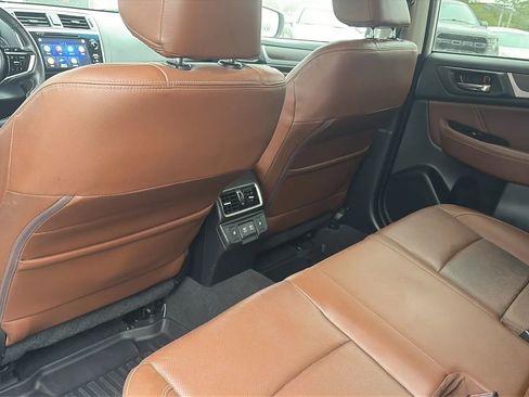 Used 2019 Subaru Outback 3.6R Touring w/ Popular Package #3A image 38