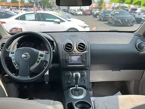 Used 2011 Nissan Rogue SV w/ Premium Pkg AWD/4WD image 19