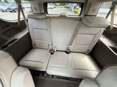 Used 2021 GMC Yukon XL Denali w/ Denali Ultimate Package AWD/4WD image 18