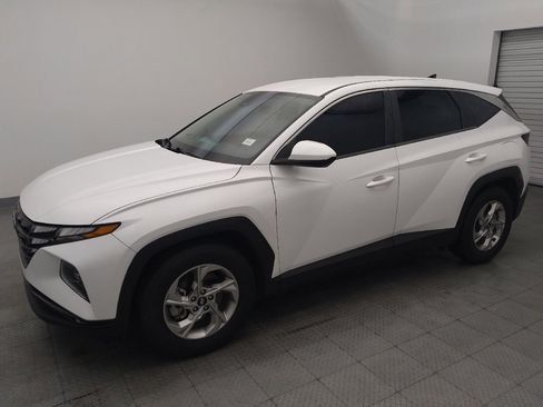 Used 2022 Hyundai Tucson SE image 2