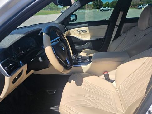 Used 2019 BMW 330i Sedan w/ Convenience Package image 9