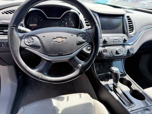 Used 2015 Chevrolet Impala LTZ FWD image 9