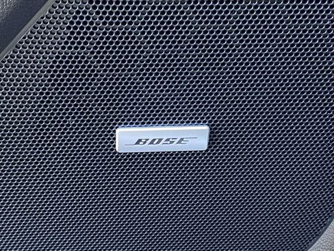 Used 2023 Chevrolet Traverse RS image 19