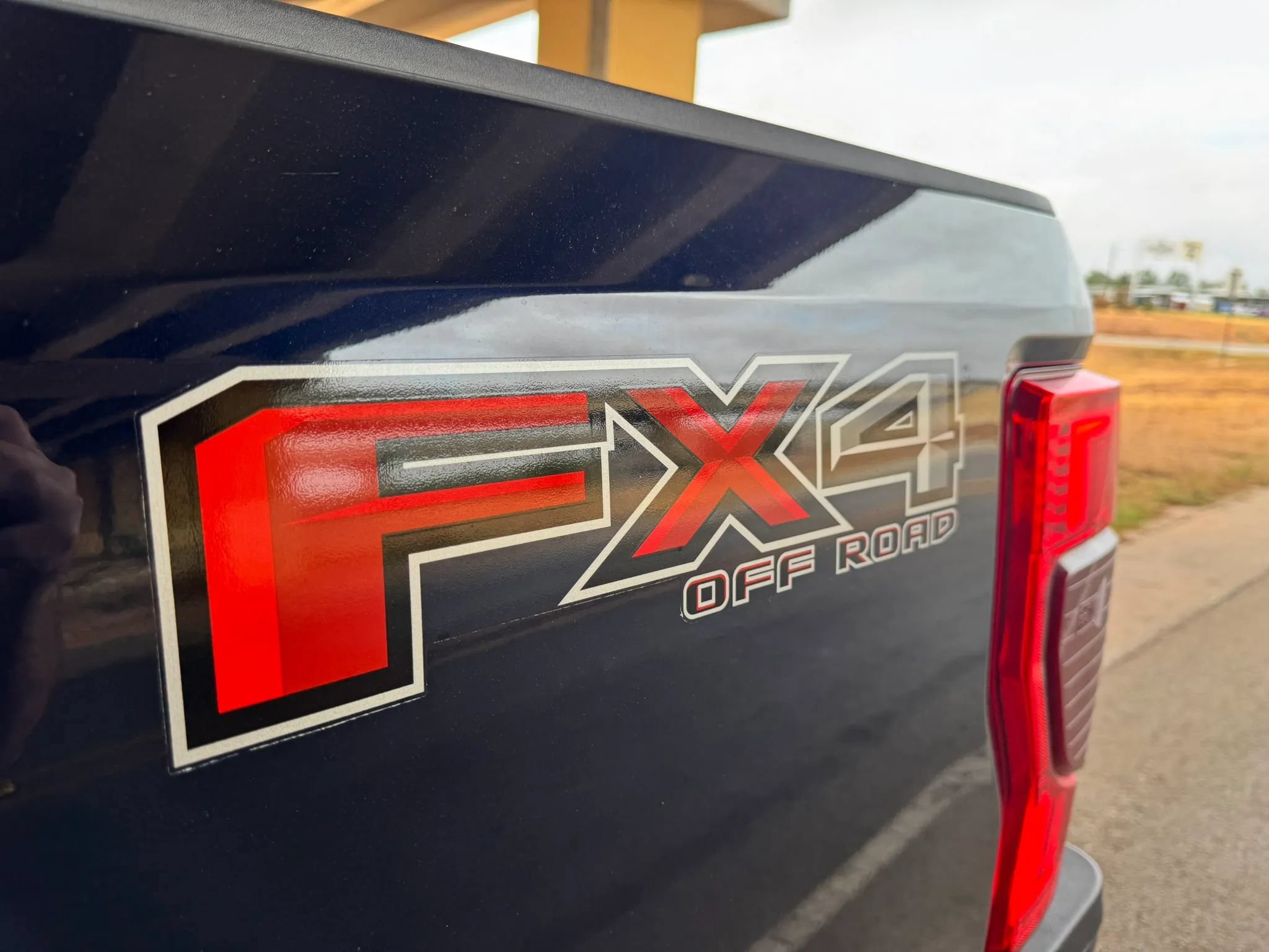 Used 2021 Ford F250 Lariat w/ Lariat Ultimate Package AWD/4WD image 25