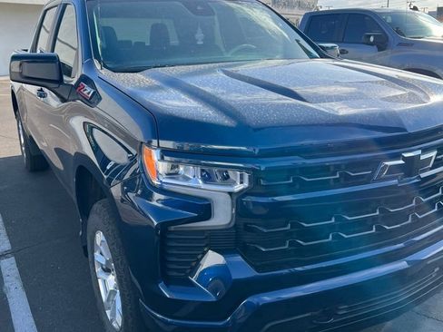 Used 2023 Chevrolet Silverado 1500 RST AWD/4WD image 5