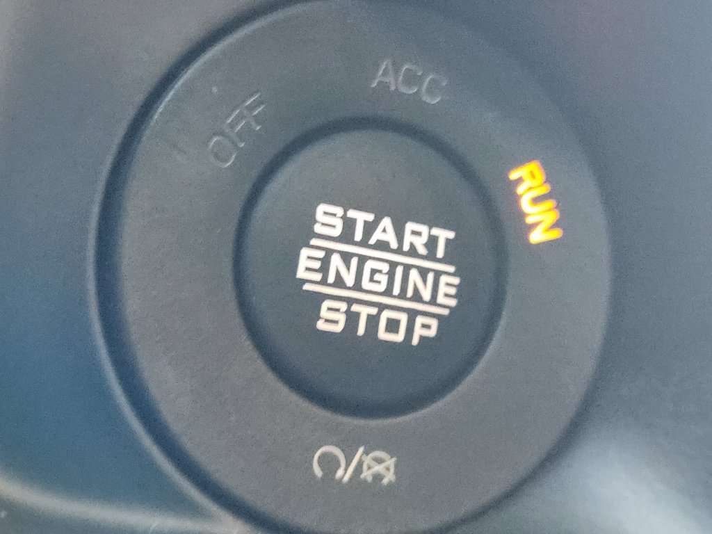 Used 2025 Jeep Wrangler Unlimited Sahara AWD/4WD image 21