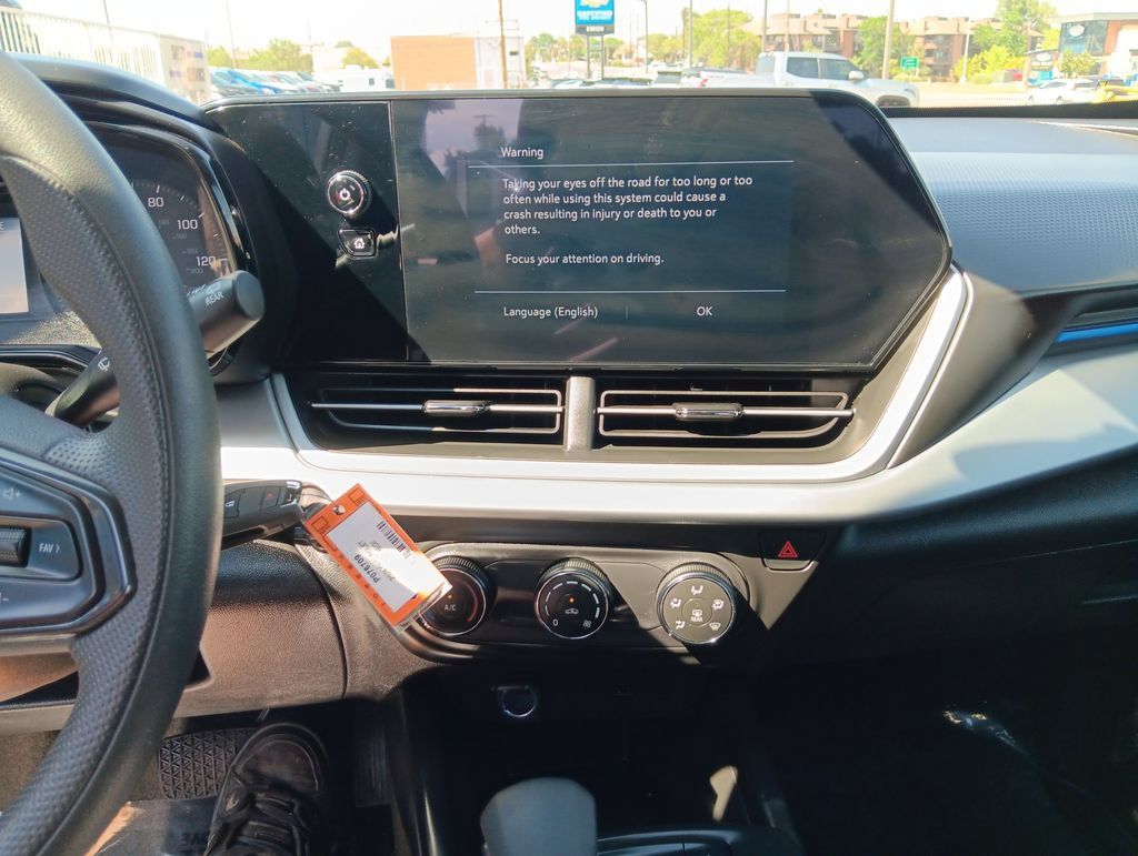 Used 2026 Chevrolet Trax LS FWD image 18