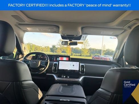 Used 2025 Ford Expedition Max Platinum w/ Driver's Package AWD/4WD image 29